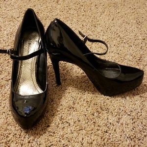 BCBG Platform Black Pump